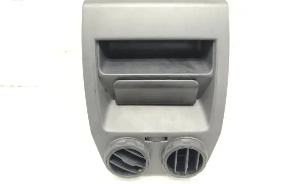 Rear air vent grill