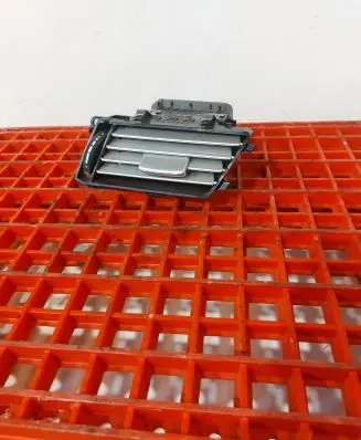Mercedes-Benz E W212 Dashboard side air vent grill/cover trim A2128300254 06822001