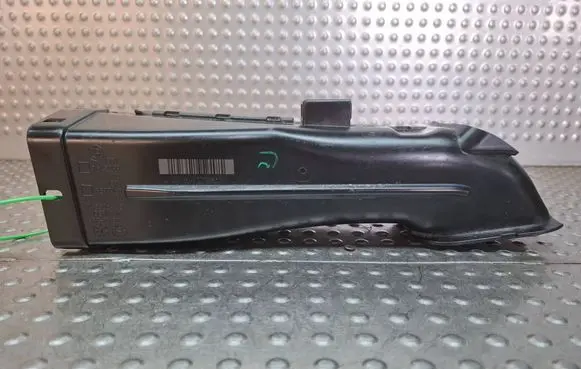 BMW 7 G11 G12 Air intake duct part S26380250 7643299