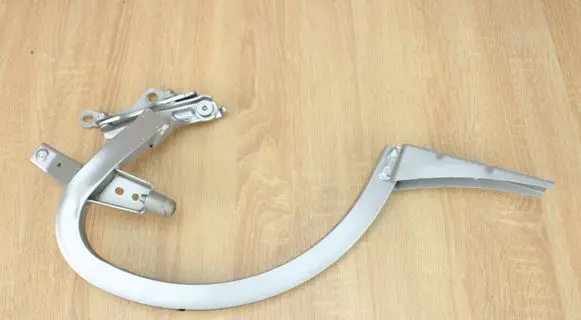 Audi A6 S6 C7 4G Tailgate/trunk/boot hinge 4G5827302B