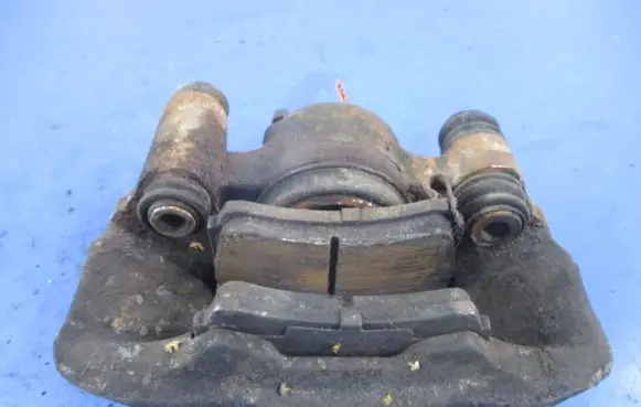 KIA Rio Front brake caliper
