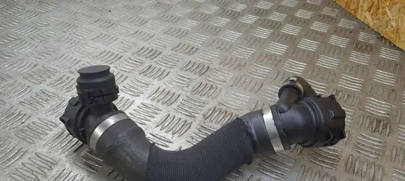 BMW X5 E70 Engine coolant pipe/hose 7798496