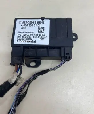 Mercedes-Benz C W205 Fuel injection pump control unit/module A0009003101 A0009014000 A2C53406807