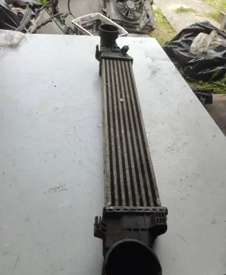 Mercedes-Benz E W211 Intercooler radiator A2115001102 A6356