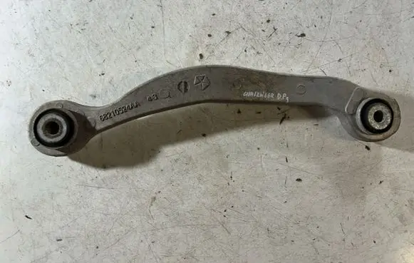 Dodge Challenger Rear control arm 68210524AA