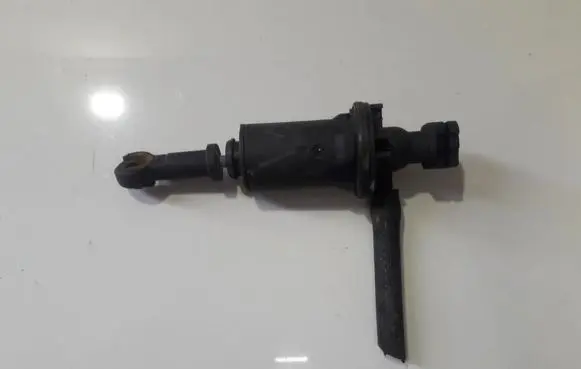 Renault Trafic II (X83) Clutch master cylinder 8200031240 91165691
