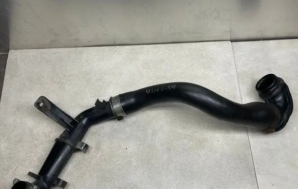 Opel Insignia A Intercooler hose/pipe 13240176