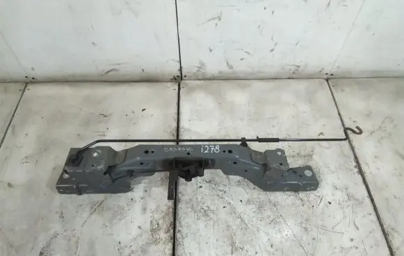 Chevrolet Orlando Top upper radiator support slam panel