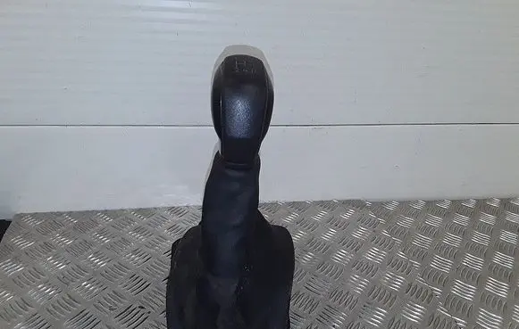 Peugeot 2008 I Gear shifter/selector 