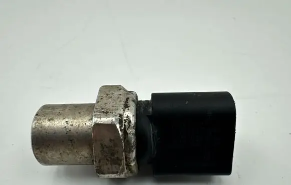 Audi RS6 C7 Air conditioning (A/C) pressure sensor 4H0959126B