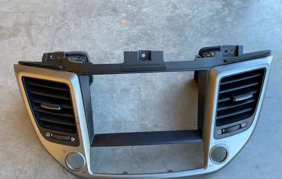 Hyundai Tucson TL Central console control unit 0701KK