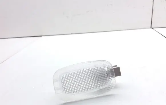 Mercedes-Benz CLS C218 X218 Front seat light A2218200401