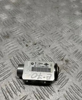Air conditioning (A/C) expansion valve
