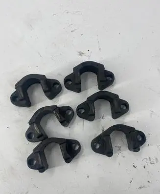BMW X5 E53 Fuel Injector clamp holder 