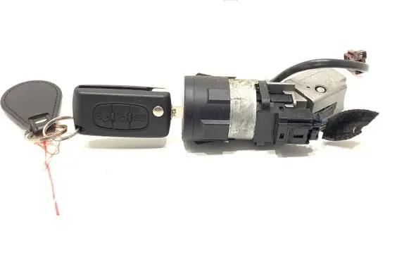 Citroen C4 Grand Picasso Ignition lock 9663123380
