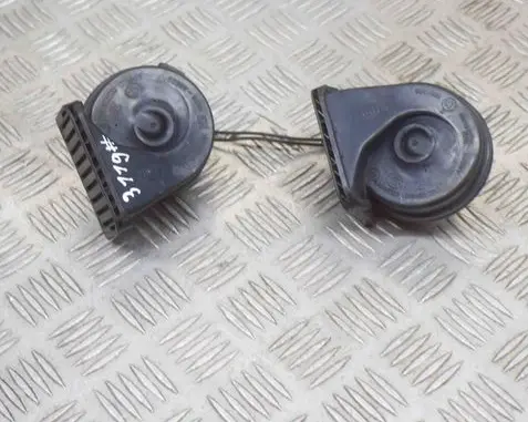Land Rover Discovery 4 - LR4 Horn signal 9H2213A803AA