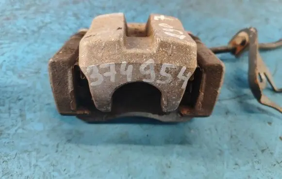 Lexus HS Front brake caliper 4783075010