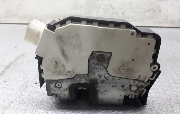 Land Rover Freelander Front door lock ALR978443