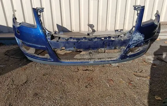 Volkswagen PASSAT B6 Front bumper 3C0807221