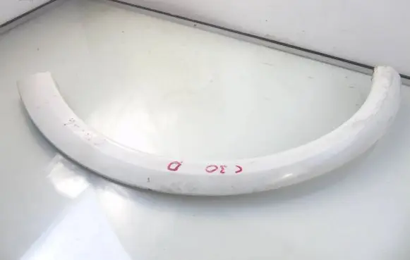Volvo C30 Rear arch trim 30779141