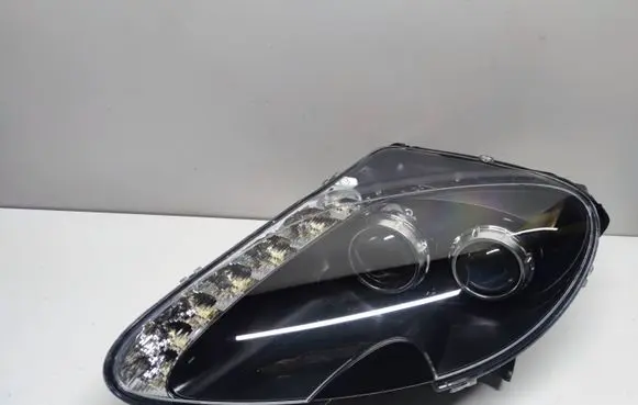Aston Martin Vantage III Headlight/headlamp