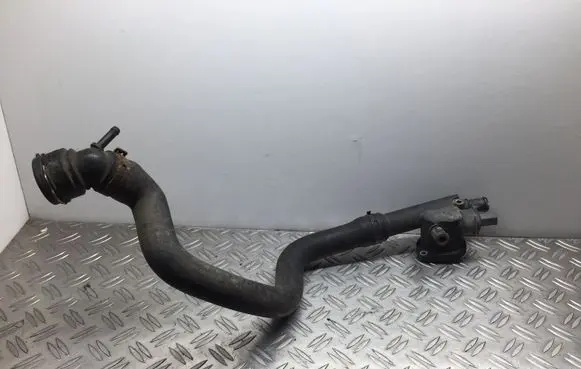 Volkswagen Golf V Engine coolant pipe/hose 038121132D 038121132