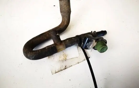 Jeep Grand Cherokee (WJ) Engine coolant pipe/hose