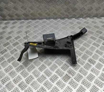 Jaguar F-Pace Air intake duct part HK8M17B951A