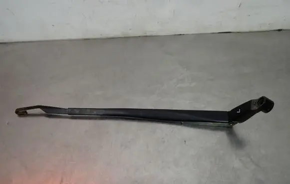 Toyota Corolla E140 E150 Front wiper blade arm