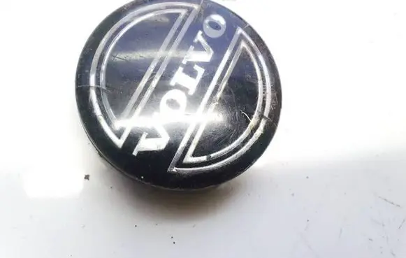 Volvo V50 Original wheel cap 30666913 30748052