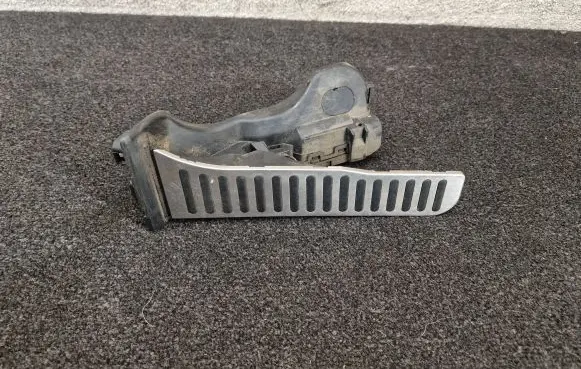 Volkswagen PASSAT B7 Accelerator throttle pedal 1K1723503AB