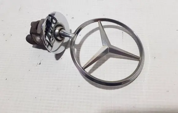 Mercedes-Benz S W221 Manufacturer badge logo/emblem EMBL211