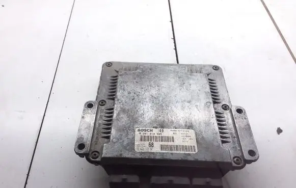 Citroen Xsara Picasso Engine control unit/module 0281010595