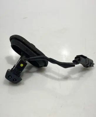 Volvo XC70 Windshield washer spray nozzle 30699651