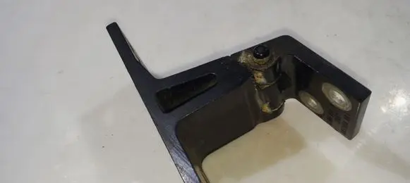 Audi A8 S8 D2 4D Front door upper hinge 4D0831402