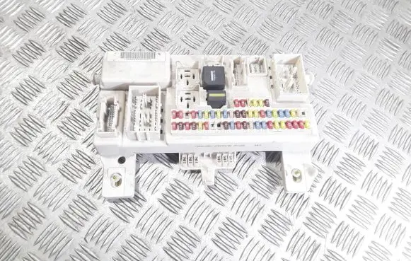 Ford C-MAX I Fuse module 3M5T14014 4M5T14A073DC