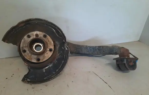 BMW X3 E83 Front wheel hub spindle knuckle 201968G