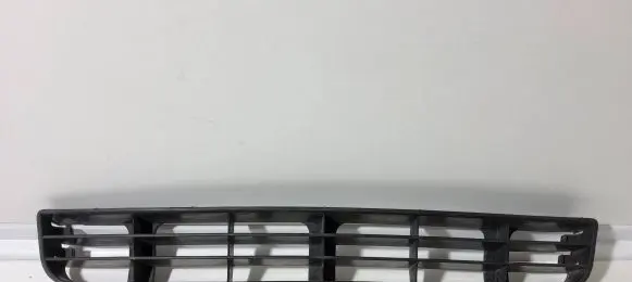 Audi A6 S6 C4 4A Front bumper lower grill 4A0807683 12068
