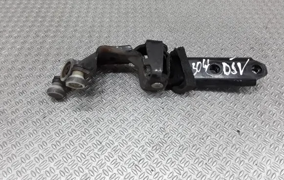 Volkswagen Transporter - Caravelle T5 Sliding door upper roller guide/hinge 7H0843386