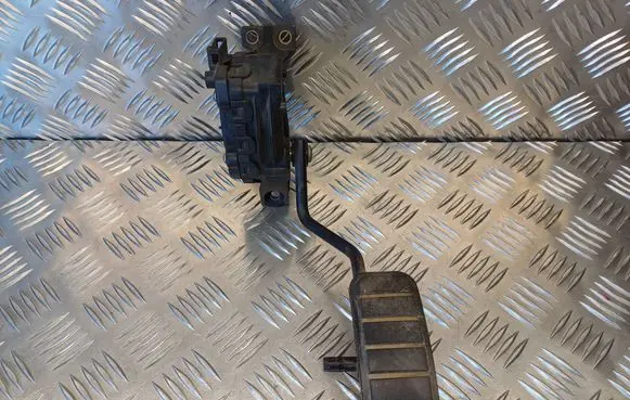 Renault Espace III Accelerator throttle pedal 6025315428D 6PV00811910