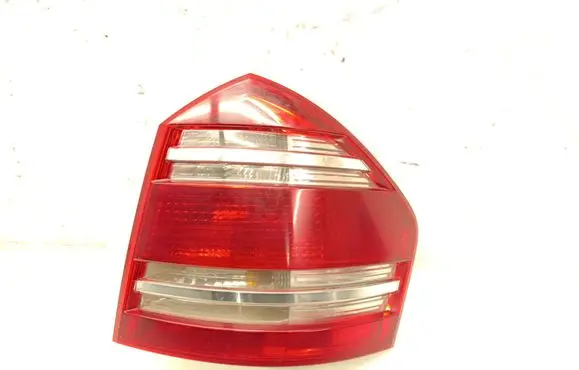 Mercedes-Benz GL X164 Rear/tail lights A1648200564