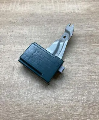 Lexus IS 220D-250-350 Door control unit/module 8974053060