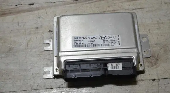 KIA Sportage Engine control unit/module 3910323120