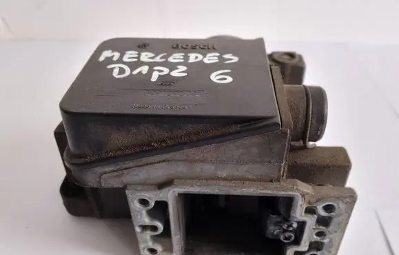 Mercedes-Benz Vito Viano W638 Mass air flow meter 0005429314 0281002034