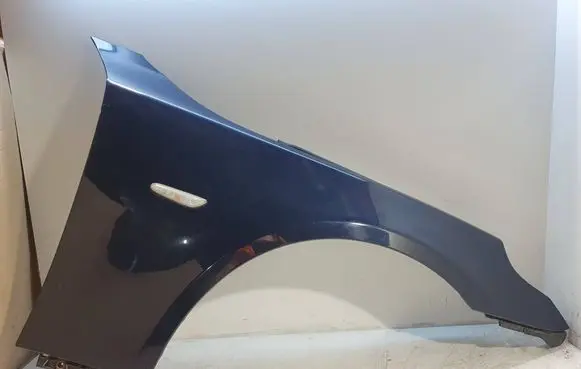 BMW 5 E60 E61 Fender