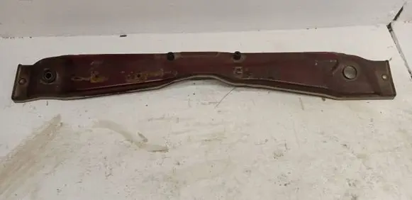 Top upper radiator support slam panel