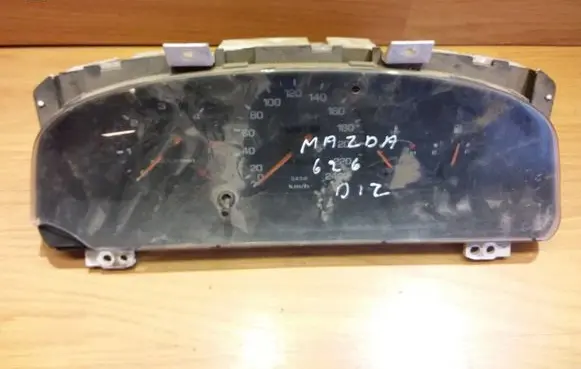 Mazda 626 Speedometer (instrument cluster)