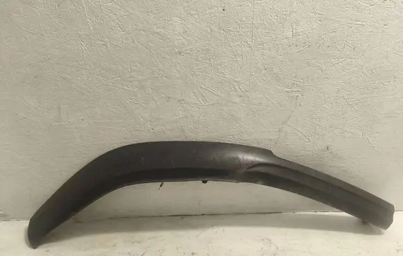 Toyota Avensis T250 Front bumper lip 7685105020