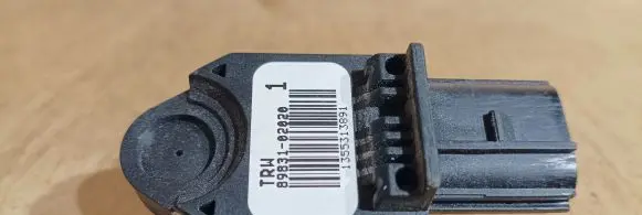 Peugeot 107 Airbag deployment crash/impact sensor 8983102020