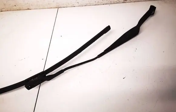 Ford Kuga I Front wiper blade arm 
